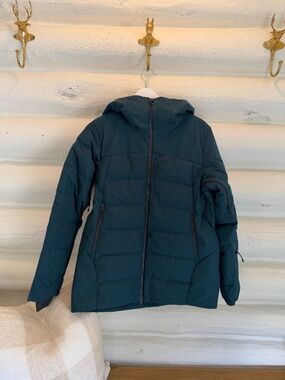 Mountain Hardware Ski Jacket